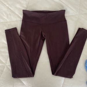 Maroon lululemon leggings